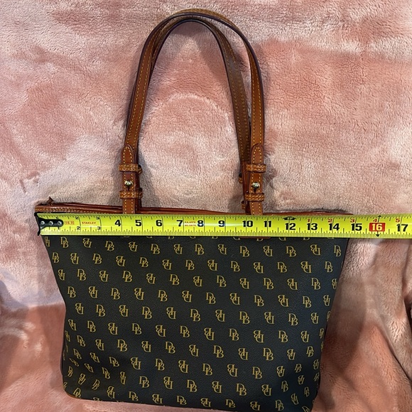 Dooney & Bourke tote … EUC - Picture 4 of 13